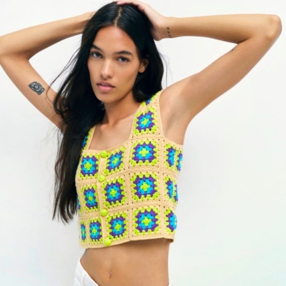 Zara Tops - Zara Crochet Knit Button Crop Top